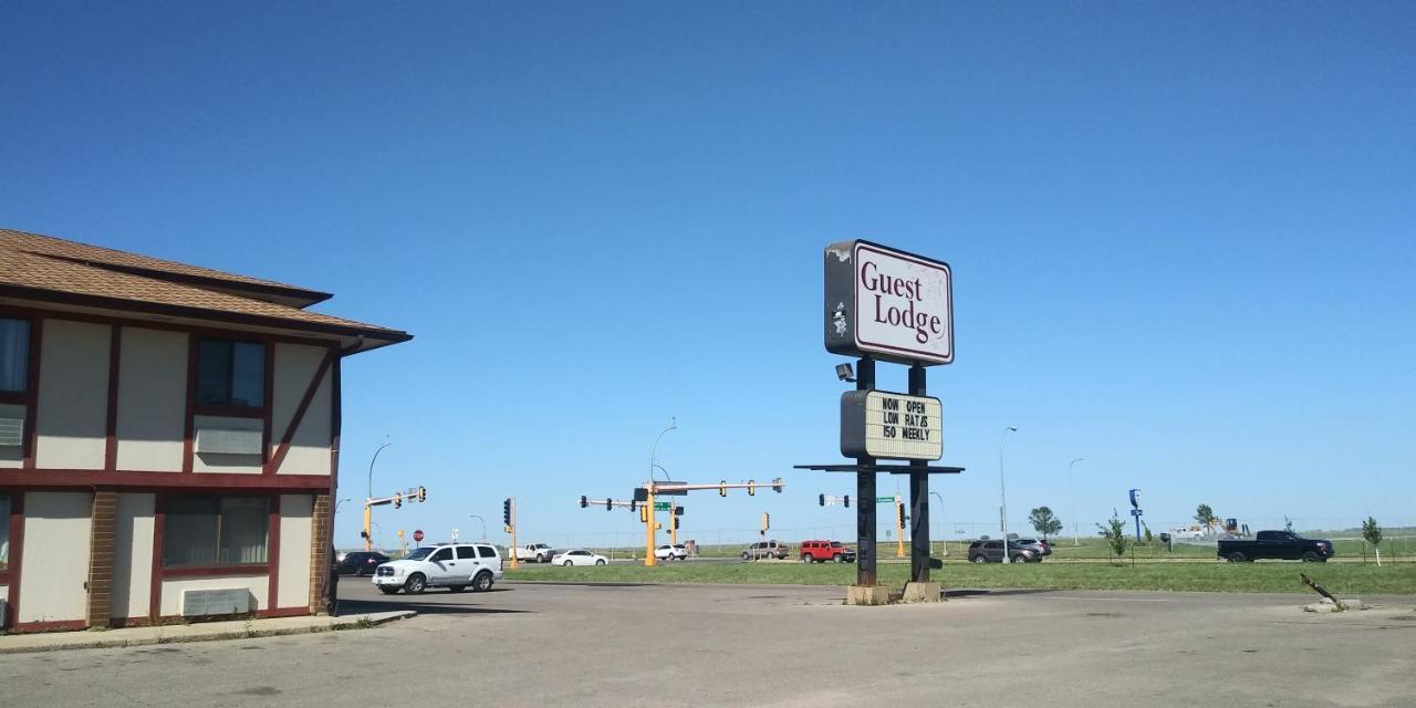 Guest Lodge Motel Minot Exterior photo